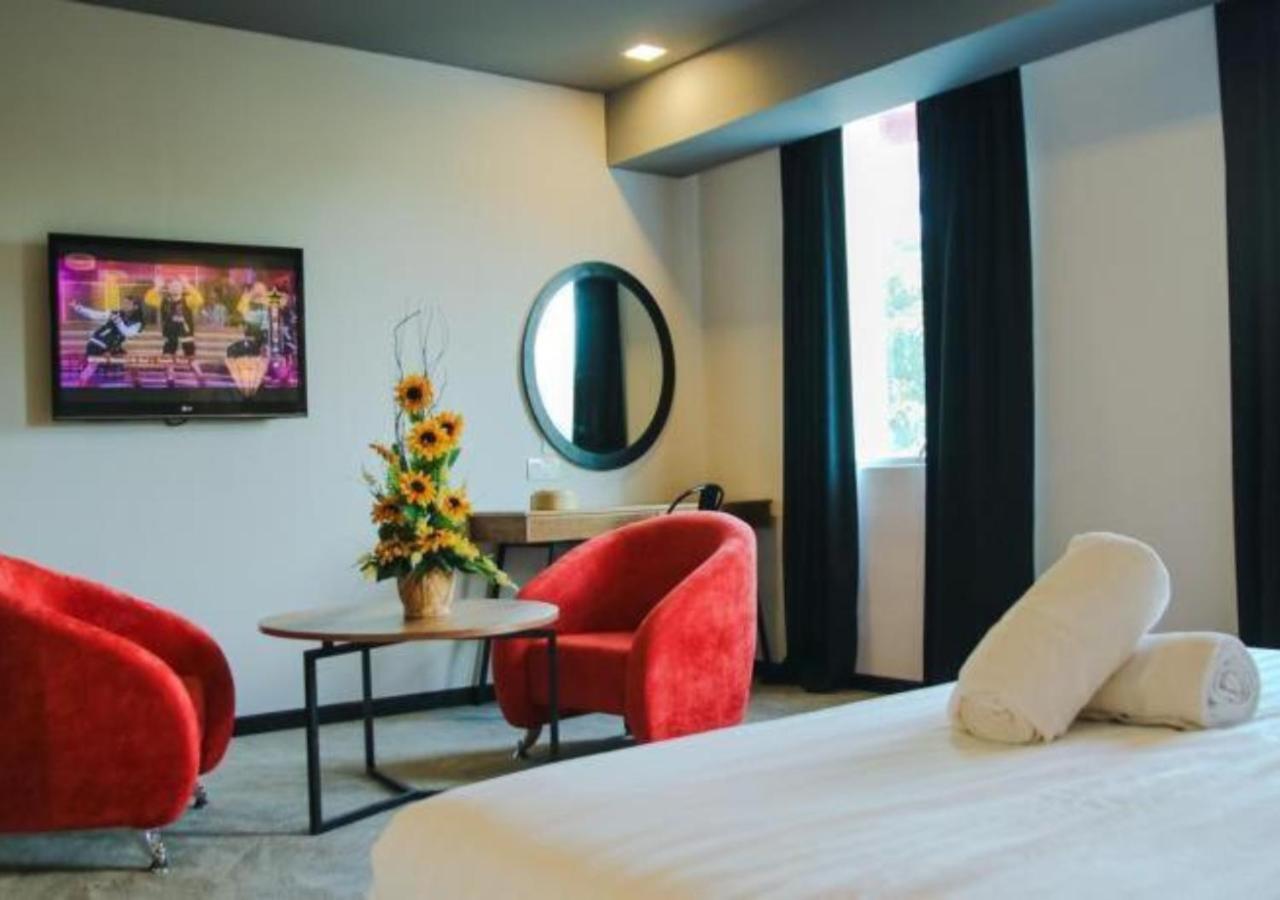 Hotel Regal Vista Ipoh Exterior photo